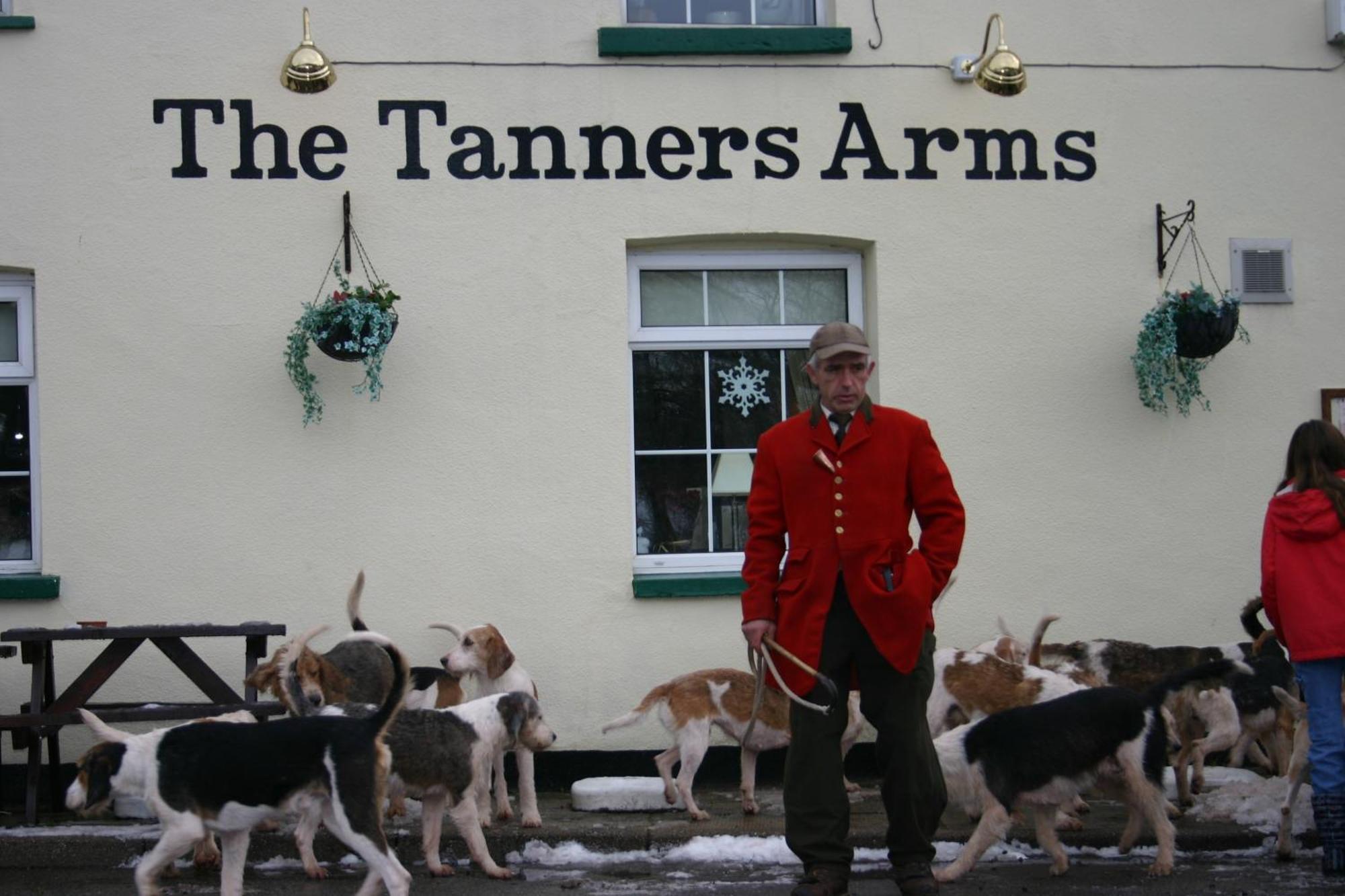 The Tanners Arms Hotel Devynock Exterior foto