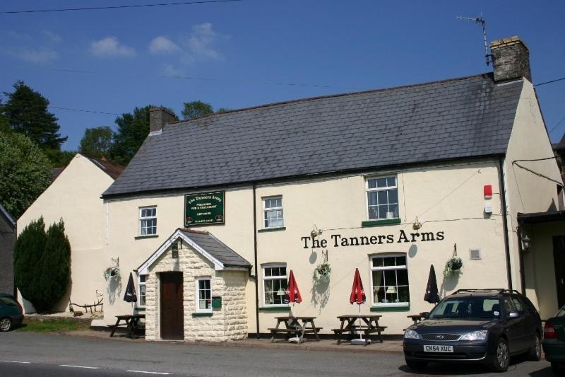 The Tanners Arms Hotel Devynock Exterior foto