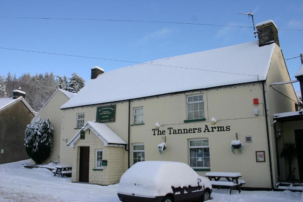 The Tanners Arms Hotel Devynock Exterior foto